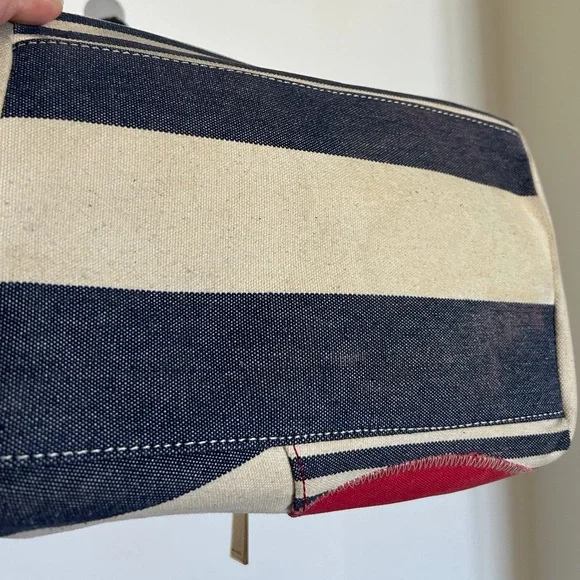 Tommy Hilfiger Canvas Tote Bag - Picture 3 of 4